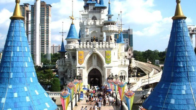 Seoul Family Fun & Lotte World Private Tour