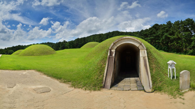 Royal Tomb of King Muryeong [UNESCO]