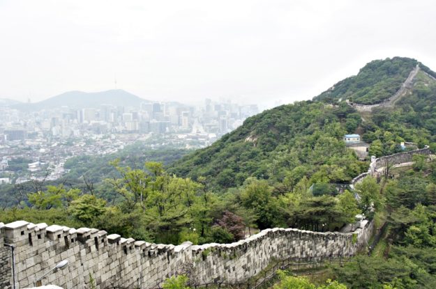 Seoul fortress wall