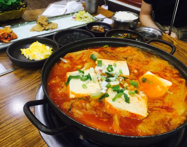 kimchi jjigae kimchi jjigae