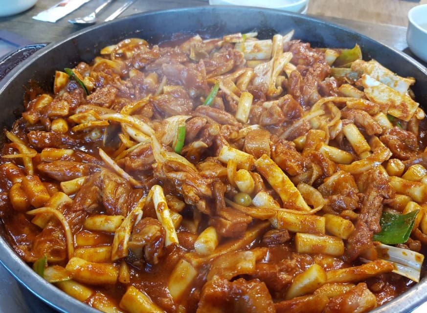 Dakgalbi: A Great Way to Warm Up