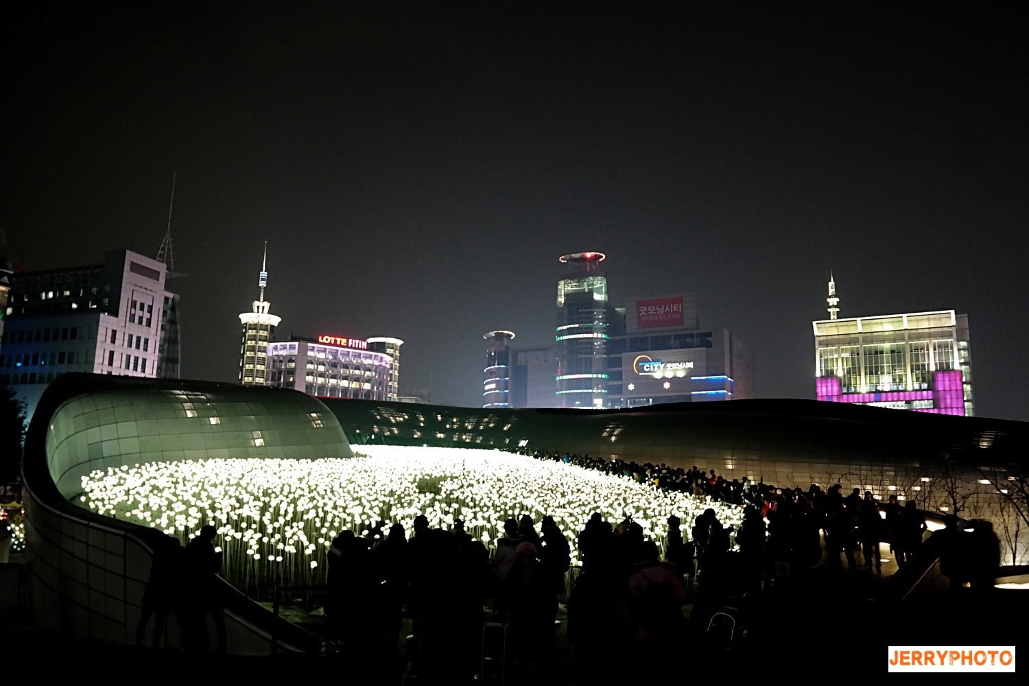 Dongdaemun Design Plaza, everything about Fashion and Design