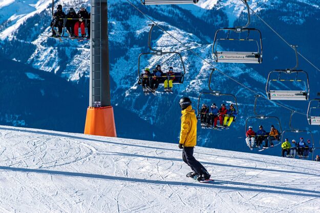 Skiing_in_Korea